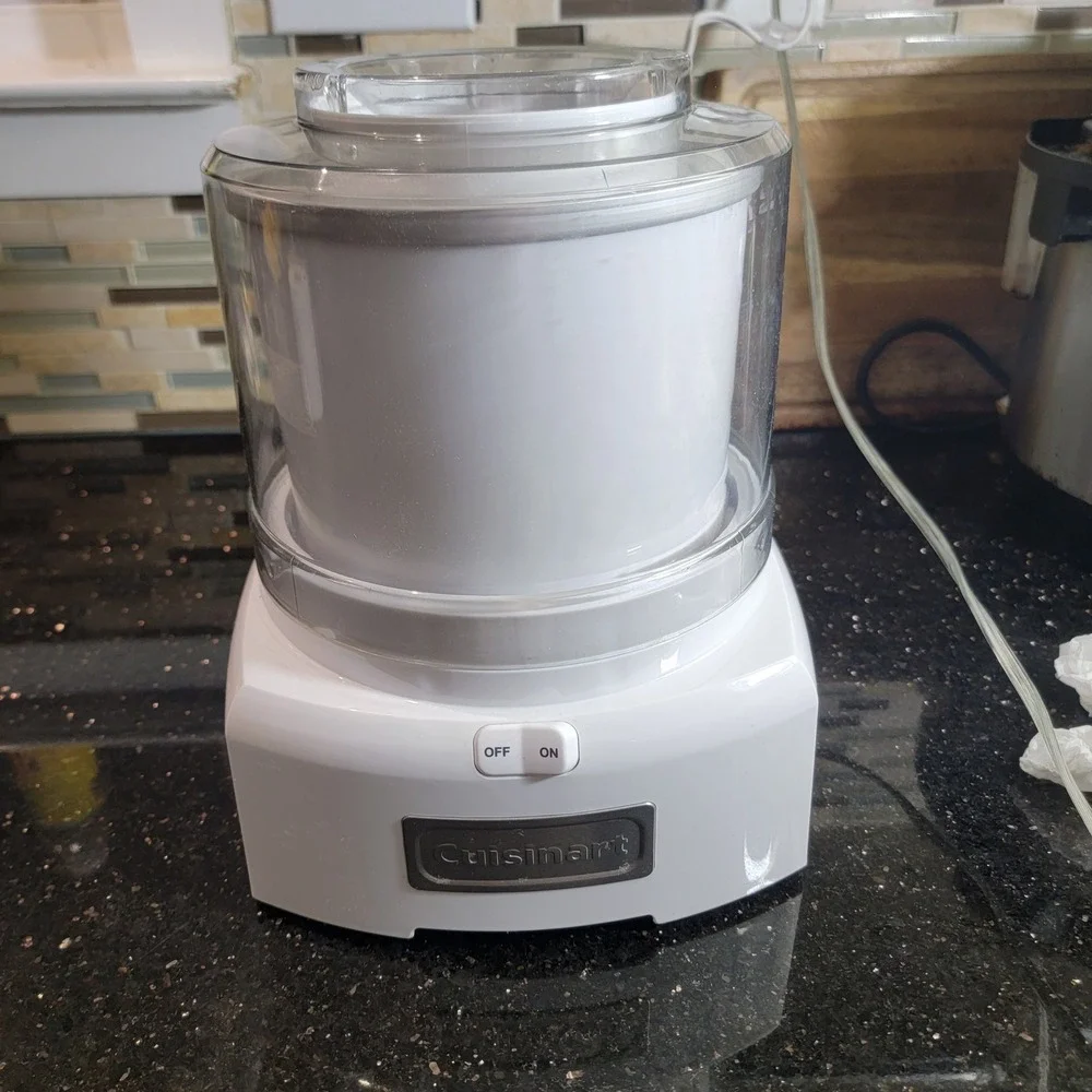 Cuisinart ICE-21 White Frozen Yogurt Ice Cream and Sorbet Maker 1.5 Quart 50W